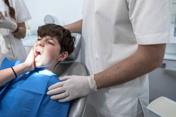 Best Walk-In Emergency Dental Services in Towanda, KS